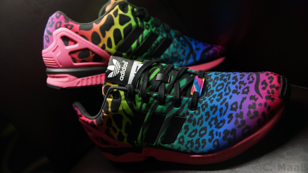 Adidas ZX Flux Solar Pink / Black / White B32740