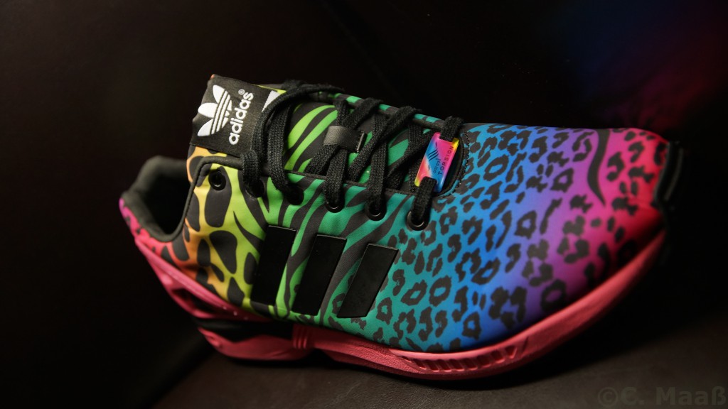 Adidas ZX Flux Solar Pink / Black / White B32740